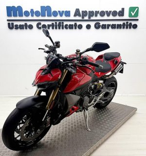 Ducati Streetfighter V2