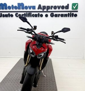 Ducati Streetfighter V2