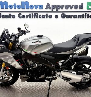 Aprilia Tuono V4