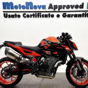 KTM 890 Duke R